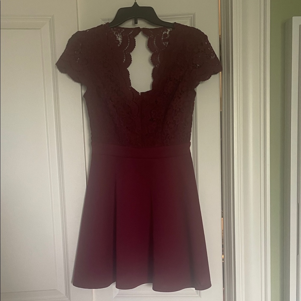 Elegant B Darlin Lace Burgundy Dress Homecoming HOCO size 7/8 Fit and Flare
